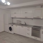 Дава се под наем Тристаен апартамент в Асеновград - 90 кв.м за 331.5 € - Снимка #1