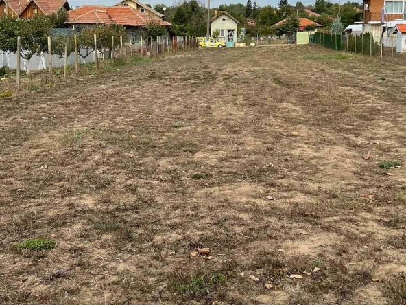 Парцел в Силистра, Изток - 1106 кв.м за 13 €/кв.м - Снимка #1