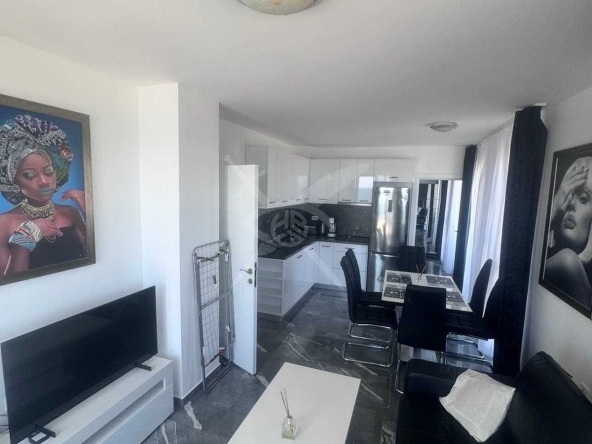 Тристаен апартамент в Обзор - 100 кв.м за 893 €/кв.м - Снимка #1