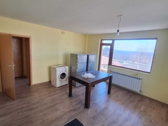 Дава се под наем Двустаен апартамент в Плевен, Дружба 2 - 60 кв.м за 199.41 € - Снимка #1