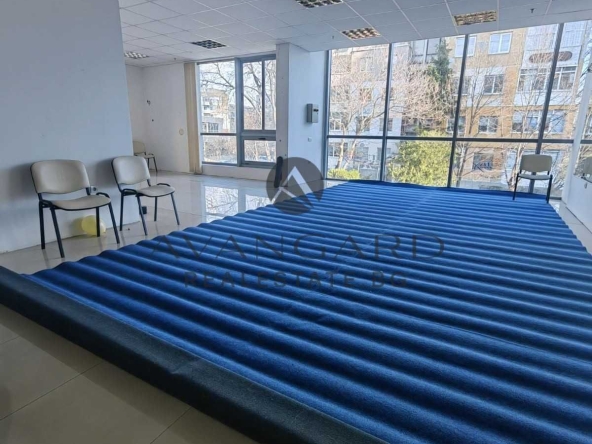 Магазин в Пловдив, Тракия - 109 кв.м за 1122 €/кв.м - Снимка #1