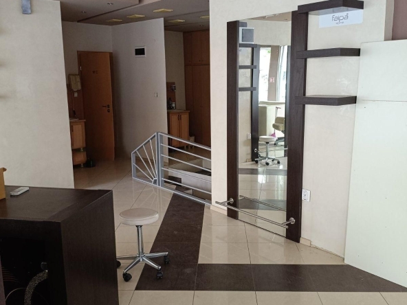 Дава се под наем Офис в Пловдив, Кършияка - 120 кв.м за 663 € - Снимка #1