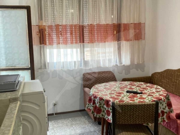 Дава се под наем Многостаен апартамент в Несебър - 100 кв.м за 298.86 € - Снимка #1