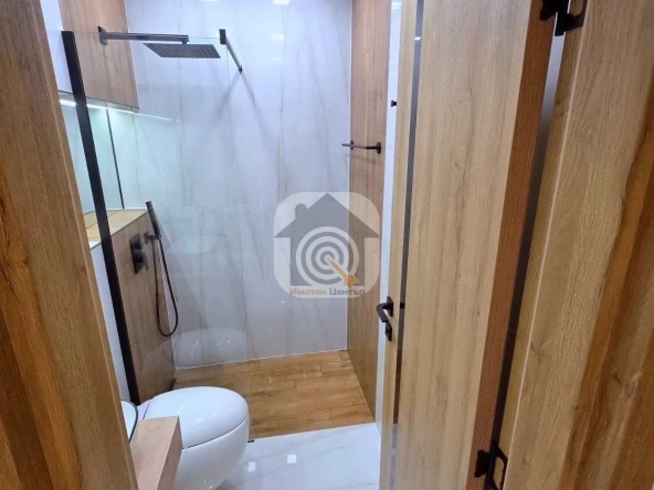 Двустаен апартамент в София, Красно село - 50 кв.м за 2018 €/кв.м - Снимка #1