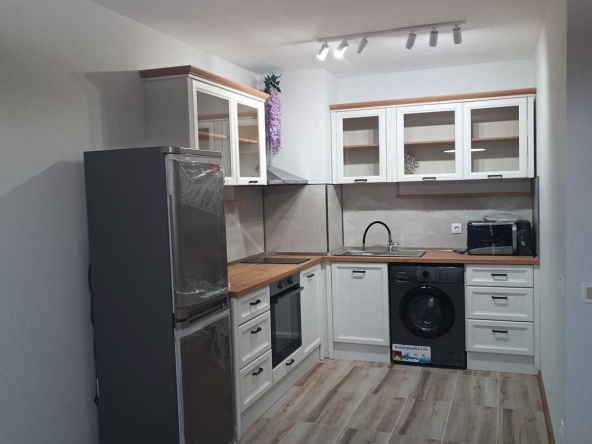 Дава се под наем Двустаен апартамент в София, Люлин 1 - 70 кв.м за 618.12 € - Снимка #1