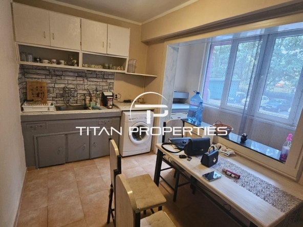 Дава се под наем Двустаен апартамент в Бургас, Славейков - 67 кв.м за 331.5 € - Снимка #1