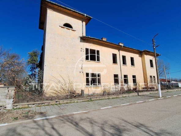 Промишлена сграда в с. Черноземен, Област Пловдив - 460 кв.м за 86 €/кв.м - Снимка #1