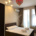 Дава се под наем Тристаен апартамент в Пловдив, Център - 105 кв.м за 747.66 € - Снимка #1