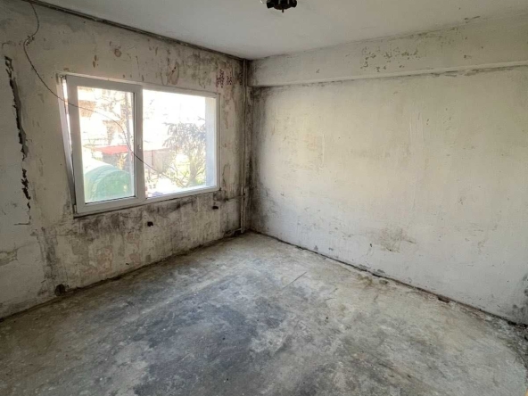 Едностаен апартамент в Шумен, Тракия - 37 кв.м за 696 €/кв.м - Снимка #1