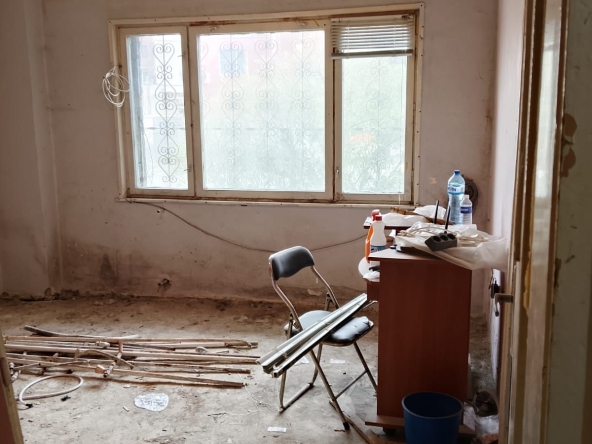 Едностаен апартамент в Ямбол, ОУ П. Р. Славейков - 37 кв.м за 660 €/кв.м - Снимка #1