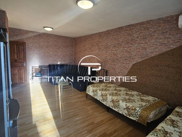 Дава се под наем Двустаен апартамент в Бургас, Славейков - 60 кв.м за 433.5 € - Снимка #1