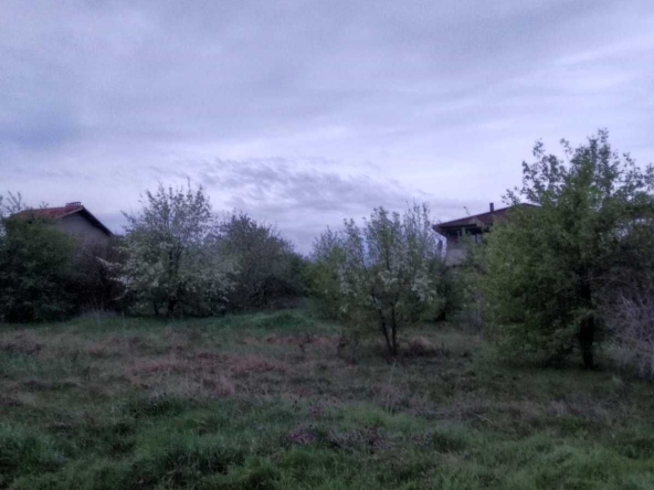 Парцел в Варна, Левски - 712 кв.м за 47 €/кв.м - Снимка #1