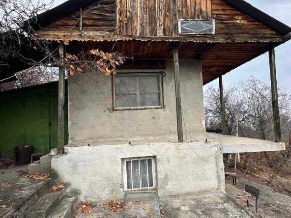 Къща в Перущица - 60 кв.м за 323 €/кв.м - Снимка #1