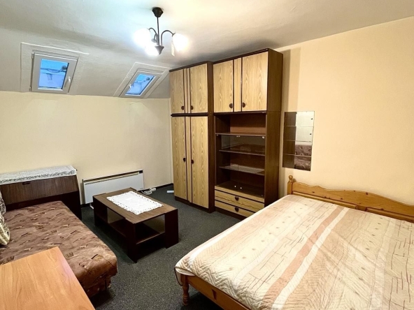 Дава се под наем Едностаен апартамент в Варна, Център - 45 кв.м за 259.08 € - Снимка #1