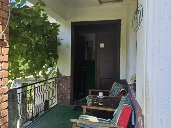 Къща в с. Телиш, Област Плевен - 70 кв.м за 408 €/кв.м - Снимка #1