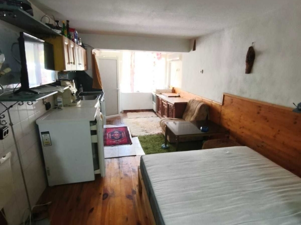 Дава се под наем Едностаен апартамент в Благоевград, Първа промишлена зона - 35 кв.м за 194.31 € - Снимка #1