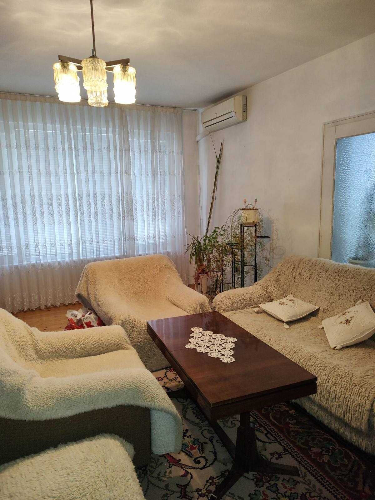 Многостаен апартамент в Асеновград - 199 кв.м за 411 €/кв.м - Снимка #1