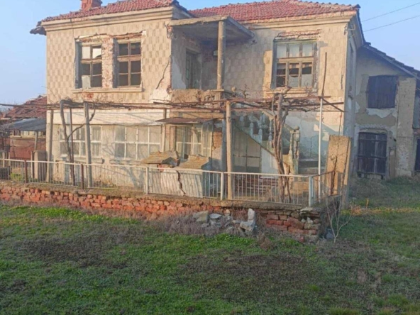 Къща в с. Тенево, Област Ямбол - 100 кв.м за 128 €/кв.м - Снимка #1