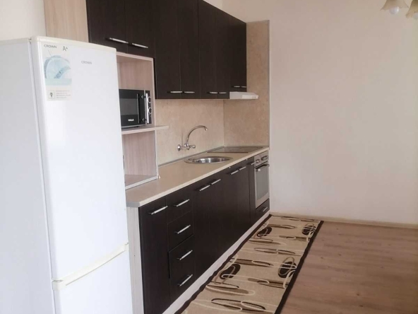 Дава се под наем Тристаен апартамент в Пловдив, Център - 120 кв.м за 510 € - Снимка #1