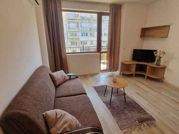 Дава се под наем Двустаен апартамент в Варна, Левски - 59 кв.м за 448.8 € - Снимка #1