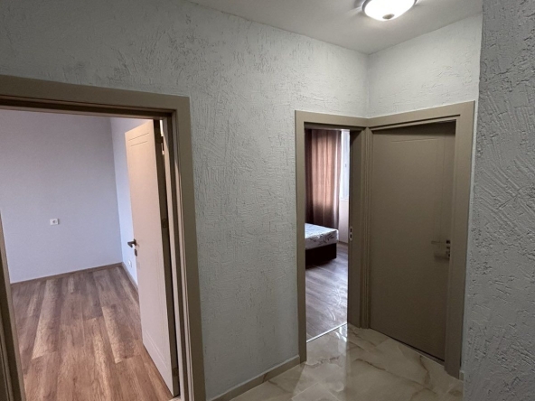 Тристаен апартамент в Пловдив, Централна гара - 60 кв.м за 1233 €/кв.м - Снимка #1