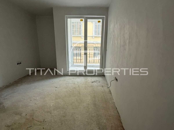 Двустаен апартамент в Пловдив, Център - 86 кв.м за 1182 €/кв.м - Снимка #1