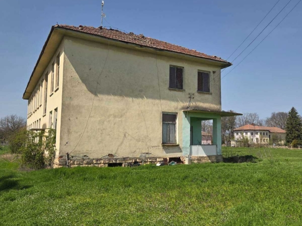 Многостаен апартамент в Костенец - 10000 кв.м за 11 €/кв.м - Снимка #1