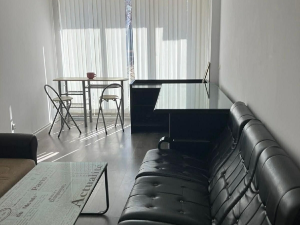 Дава се под наем Двустаен апартамент в София, Толстой - 60 кв.м за 497.25 € - Снимка #1