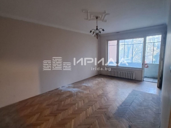 Двустаен апартамент в София, Лозенец - 72 кв.м за 2005 €/кв.м - Снимка #1