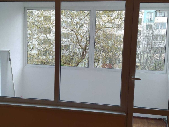 Дава се под наем Двустаен апартамент в Варна, Лятно кино Тракия - 45 кв.м за 278.97 € - Снимка #1