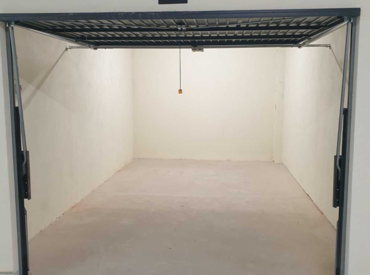 Дава се под наем Гараж / Паркомясто в София, Банишора - 20 кв.м за 199.41 € - Снимка #1