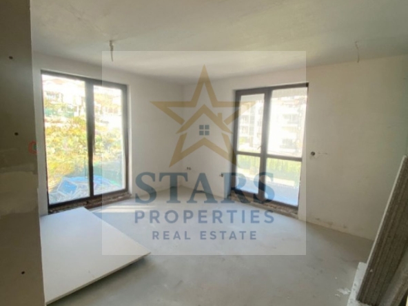Двустаен апартамент в Варна, Бриз - 58 кв.м за 1363 €/кв.м - Снимка #1