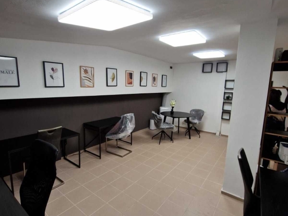 Дава се под наем Офис в Варна, Бриз - 25 кв.м за 289.17 € - Снимка #1