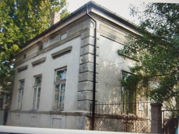 Къща в Свищов - 200 кв.м за 575 €/кв.м - Снимка #1