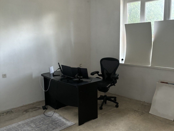 Етаж от къща в Русе, Център - 160 кв.м за 319 €/кв.м - Снимка #1