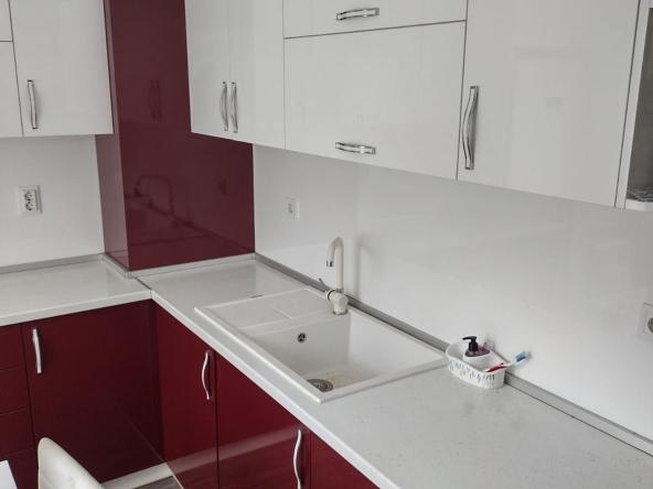 Двустаен апартамент в Шумен, Боян Българанов 2 - 64 кв.м за 797 €/кв.м - Снимка #1