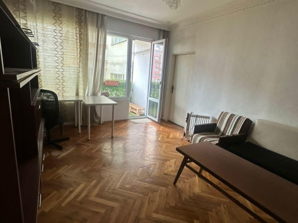 Дава се под наем Двустаен апартамент в Варна, Левски - 70 кв.м за 348.84 € - Снимка #1