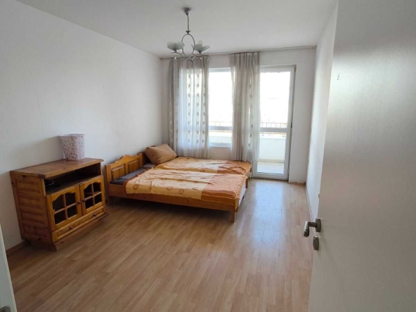 Дава се под наем Двустаен апартамент в Варна, Победа - 70 кв.м за 398.82 € - Снимка #1