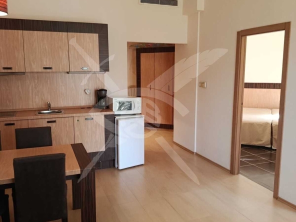 Тристаен апартамент в к.к. Слънчев бряг - 97 кв.м за 579 €/кв.м - Снимка #1