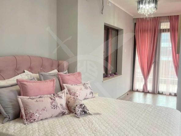 Тристаен апартамент в Пловдив, Христо Смирненски - 135 кв.м за 975 €/кв.м - Снимка #1