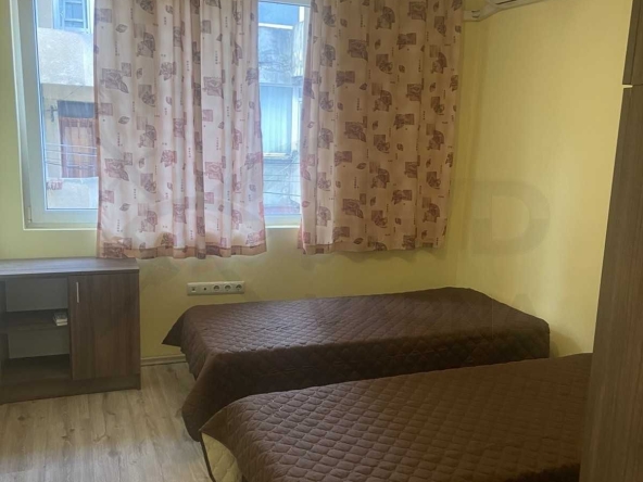Дава се под наем Тристаен апартамент в Варна, Погреби - 78 кв.м за 508.47 € - Снимка #1