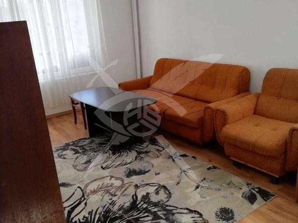 Дава се под наем Тристаен апартамент в Пловдив, Център - 86 кв.м за 398.82 € - Снимка #1