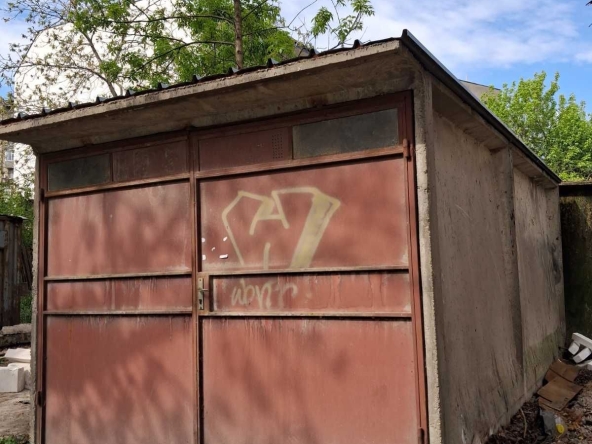 Гараж / Паркомясто в София, 7-ми 11-ти километър - 18 кв.м за 43 €/кв.м - Снимка #1