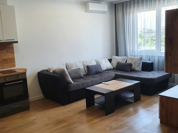 Дава се под наем Двустаен апартамент в София, Център - 75 кв.м за 797.64 € - Снимка #1