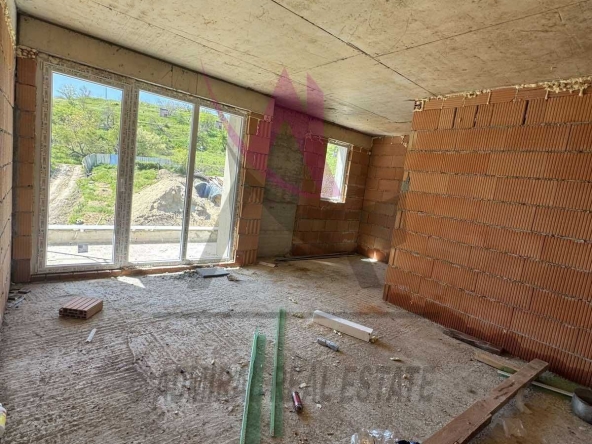 Двустаен апартамент в Варна, Кайсиева градина - 72 кв.м за 723 €/кв.м - Снимка #1