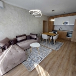 Дава се под наем Тристаен апартамент в Шумен, Пазара - 87 кв.м за 553.35 € - Снимка #1