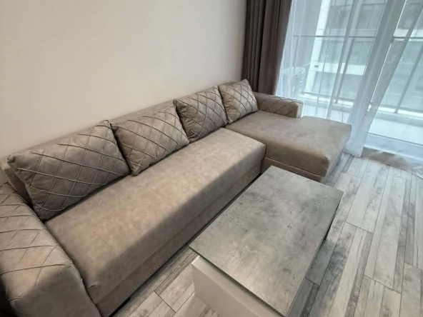 Дава се под наем Двустаен апартамент в София, Банишора - 64 кв.м за 698.19 € - Снимка #1