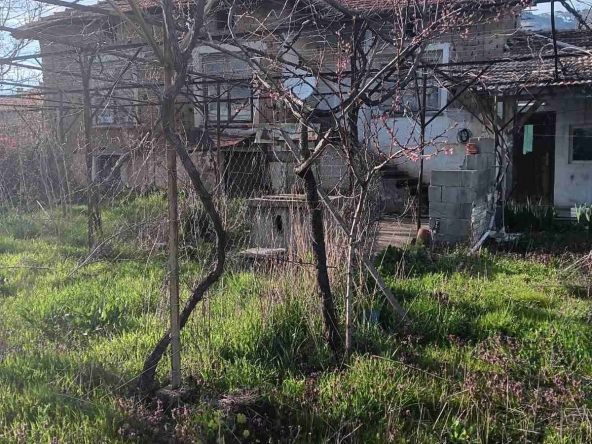 Къща в с. Тъжа, Област Стара Загора - 100 кв.м за 189 €/кв.м - Снимка #1
