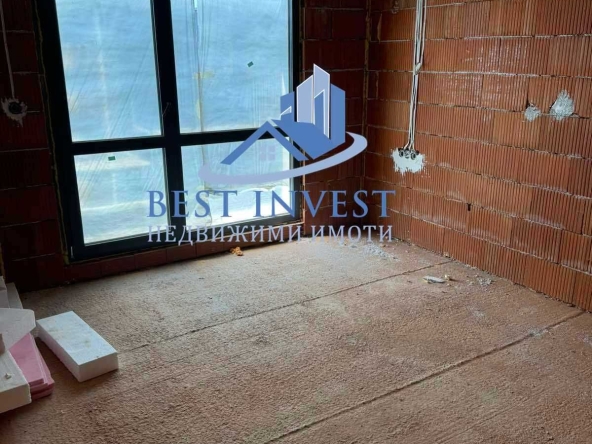 Тристаен апартамент в Благоевград, Освобождение - 94 кв.м за 932 €/кв.м - Снимка #1