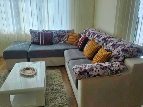 Дава се под наем Тристаен апартамент в Варна, Виница - 103 кв.м за 698.19 € - Снимка #1